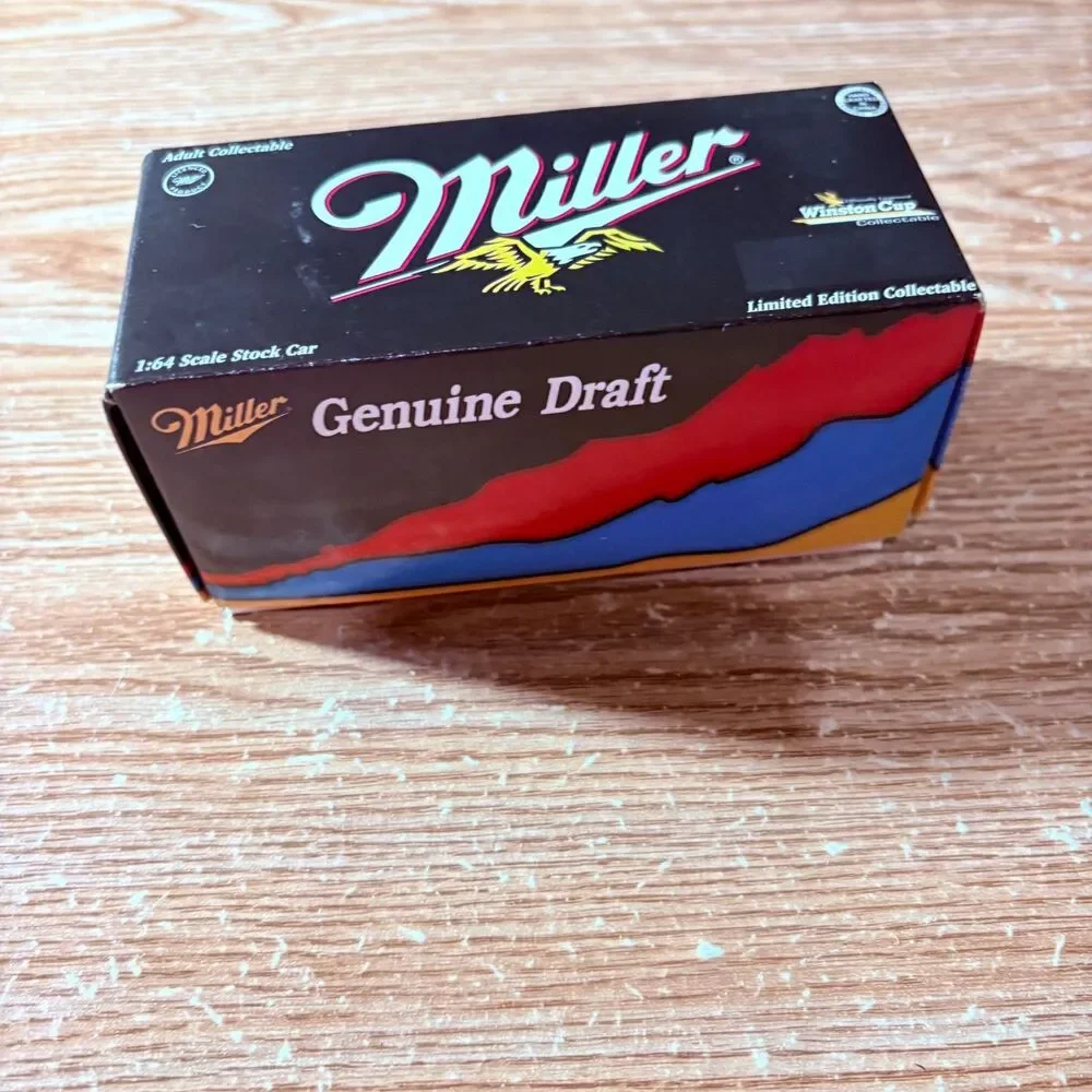 NASCAR Action Racing Collectable Rusty Wallace #2 Miller Genuine Draft Ford